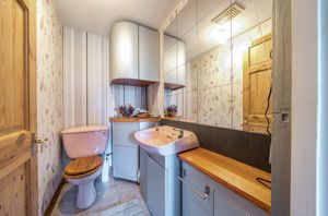 Ground floor cloakroom- click for photo gallery